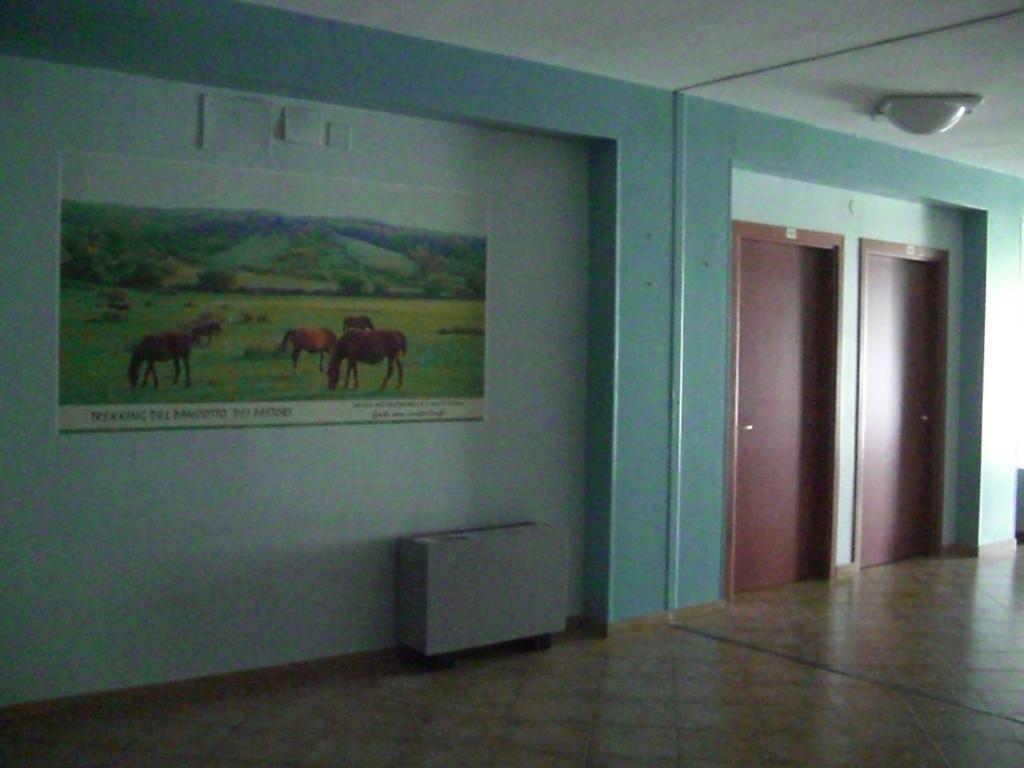 Hotel Menta E Rosmarino Monte Sant'Angelo Room photo