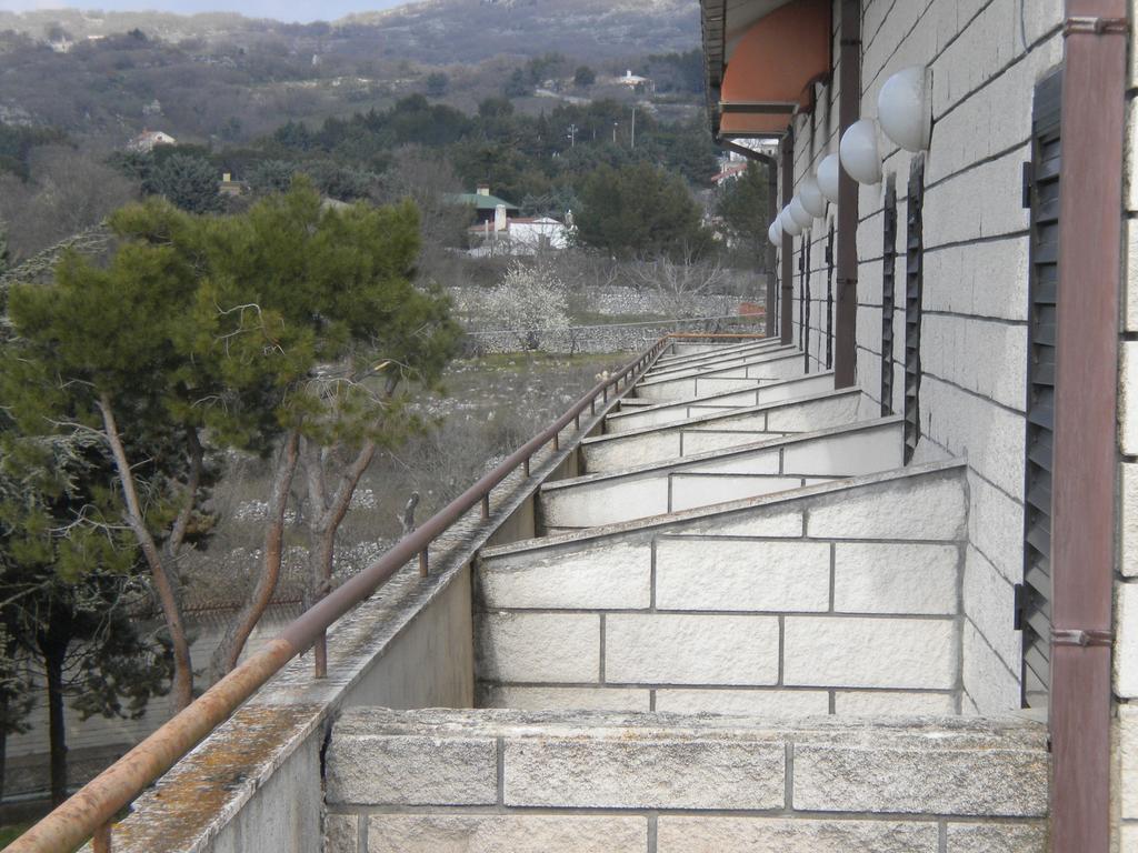 Hotel Menta E Rosmarino Monte Sant'Angelo Exterior photo